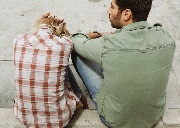 30 People Share What Their Date Said That Made Them Instantly Think 'Run!'