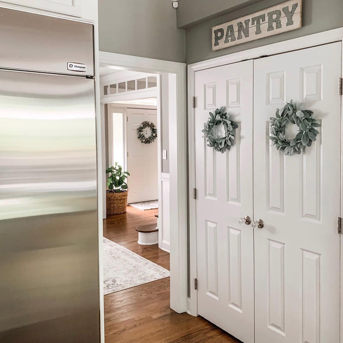 Doubled white pantry door Doubled white pantry door