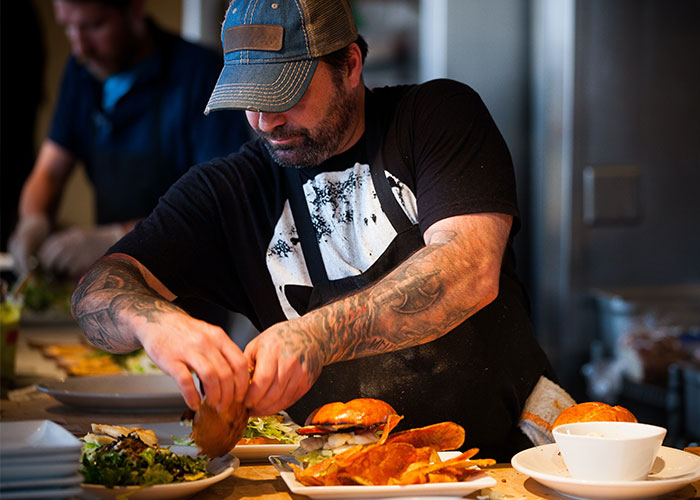 Employee Notices Customer Is Acting Weird And Ends Up Saving Her Life, It Gets Them Written Up