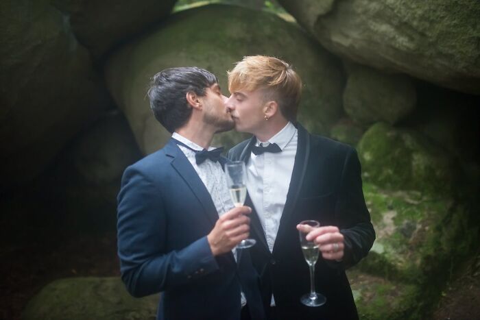 “Groom Was Gay. Bride Was Not”: 30 Of The Wildest Weddings That Event Staff Have Ever Witnessed