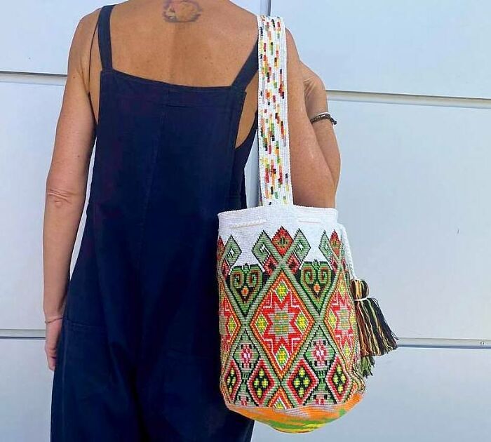 My Sister And I Crocheted A Whole Series Of Bags Using Recycled Yarn (7 Pics) My Sister And I Crocheted A Whole Series Of Bags Using Recycled Yarn (7 Pics)