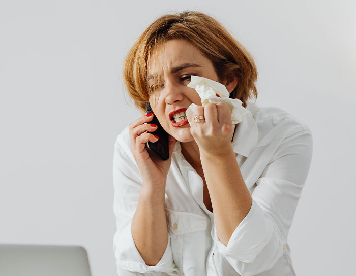 Mother-In-Law Cleans The House While Daughter-In-Law Is In Labor, Demands Payment Mother-In-Law Cleans The House While Daughter-In-Law Is In Labor, Demands Payment