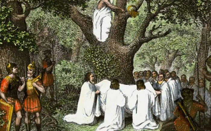 Modern-Day Witches And Pagans Still Celebrate Samhain, The 2000-Year-Old “Original Halloween” Modern-Day Witches And Pagans Still Celebrate Samhain, The 2000-Year-Old “Original Halloween”