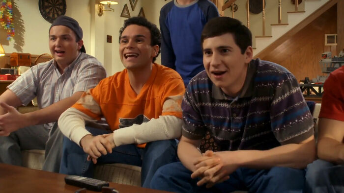 Barry and friends in Goldbergs 