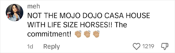 Utah Neighborhood Makes Barbie Fans Weep After Showing Its 'Barbieween' Decor Utah Neighborhood Makes Barbie Fans Weep After Showing Its 'Barbieween' Decor