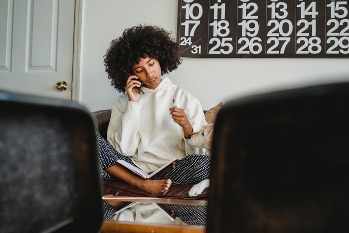 Woman Called A “Monster” For Letting Her Friend Be Homeless As She Mistreats Her Dog Woman Called A “Monster” For Letting Her Friend Be Homeless As She Mistreats Her Dog