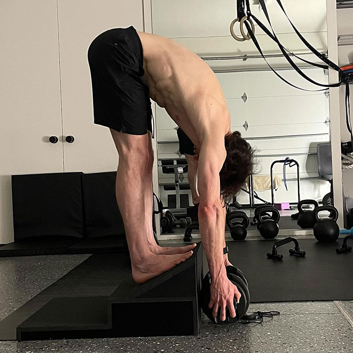 People Say Tech Mogul’s Attempt At Reversing His Age Has Given Him An “Uncanny Valley” Look People Say Tech Mogul’s Attempt At Reversing His Age Has Given Him An “Uncanny Valley” Look