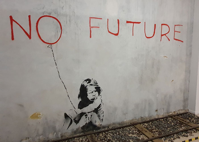 Banksy Fans Stunned As Artist “Confirms” Name In Resurfaced Interview