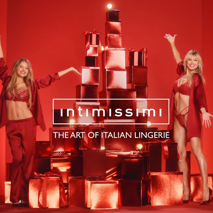 “It’s Sick”: People Slam Heidi Klum’s Christmas Lingerie Shoot With Teenage Daughter “It’s Sick”: People Slam Heidi Klum’s Christmas Lingerie Shoot With Teenage Daughter