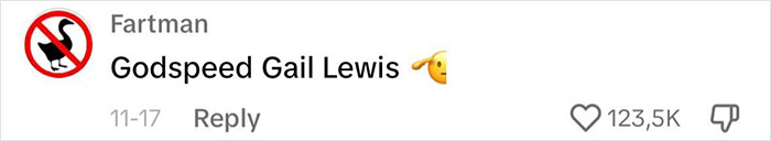 People Come Up With Hilarious Memes After Walmart Employee Quits Company, Speculate About New Job People Come Up With Hilarious Memes After Walmart Employee Quits Company, Speculate About New Job