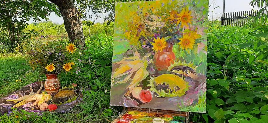 She Is An Artist Who Paints In The Open Air (40 Pics) She Is An Artist Who Paints In The Open Air (40 Pics)