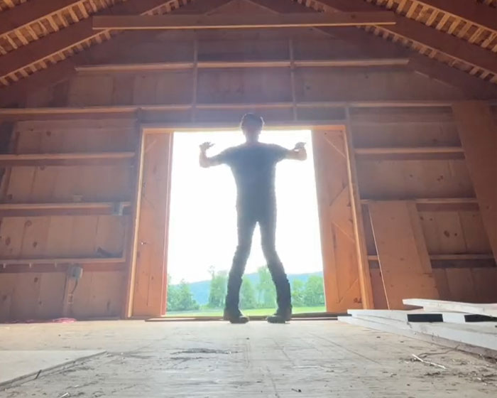 Kevin Bacon Posts Video Showing His Impressive Footloose Moves As Hollywood Strike Ends Kevin Bacon Posts Video Showing His Impressive Footloose Moves As Hollywood Strike Ends