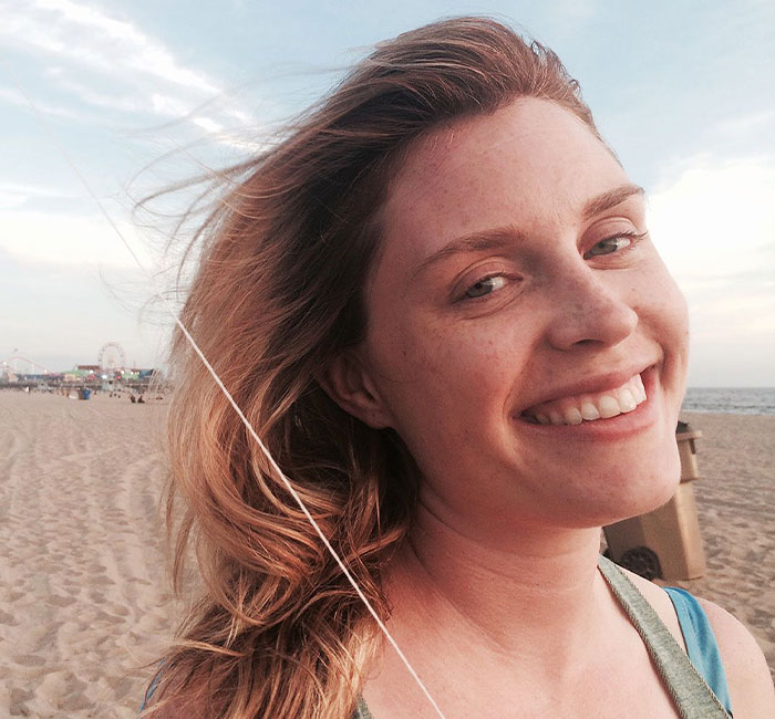 Mom, 38, Writes Last Message To Friends And Family Announcing Her Own Death On Instagram Mom, 38, Writes Last Message To Friends And Family Announcing Her Own Death On Instagram