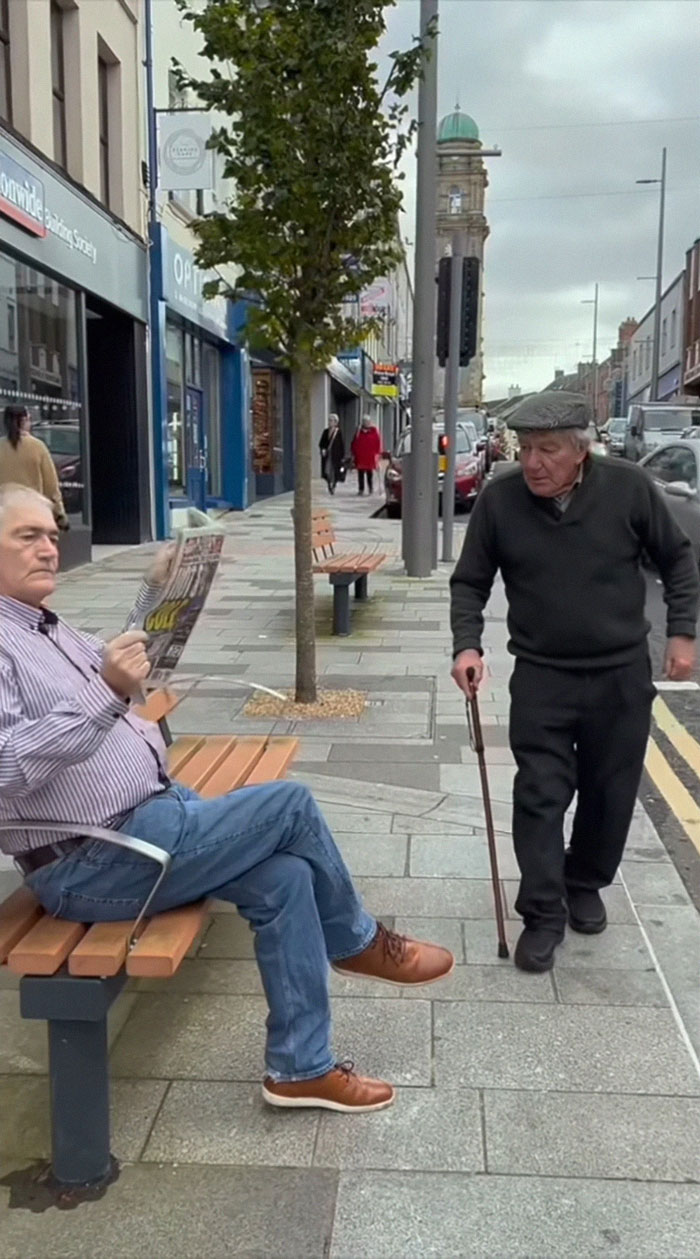 Pub Spends Only £700 To Highlight Loneliness And Becomes “This Year’s Best Christmas Ad” Pub Spends Only £700 To Highlight Loneliness And Becomes “This Year’s Best Christmas Ad”