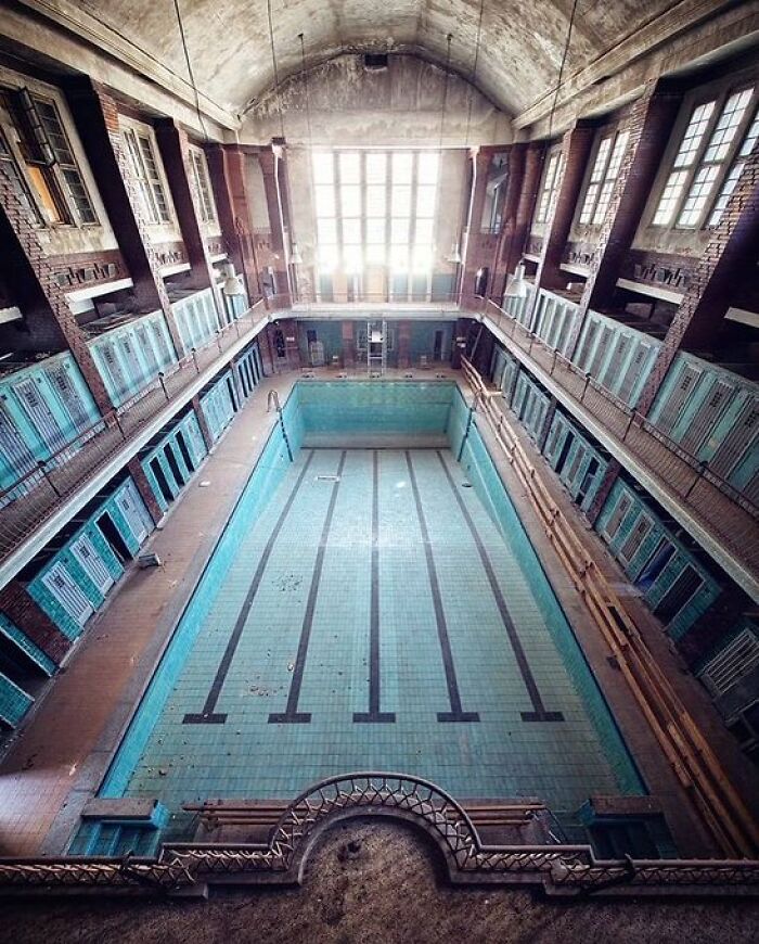 Abandoned Swimming Pool