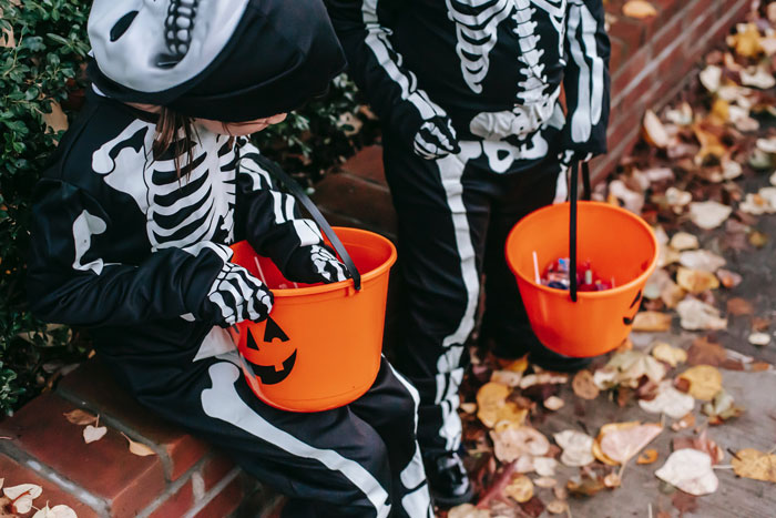 Family Condemned For Taking All Halloween Candy That Was Put Out For Trick Or Treaters