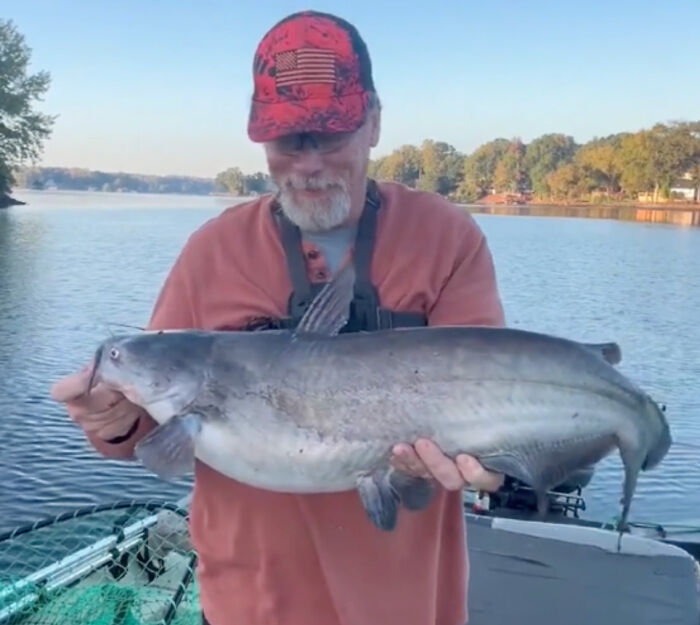 Faith In Humanity Restored: Internet Comes Together To Change Fisherman’s Life Faith In Humanity Restored: Internet Comes Together To Change Fisherman’s Life