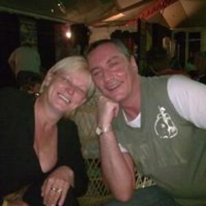 carolinegibson64 avatar