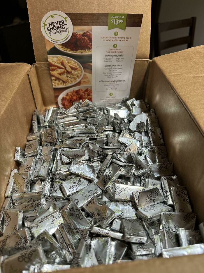 Turns Out You Can Buy 1000 Olive Garden Branded Andes Chocolates If You Ask
