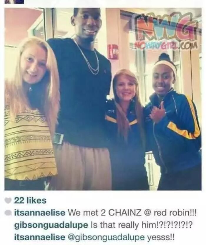 2chainz At Red Robin