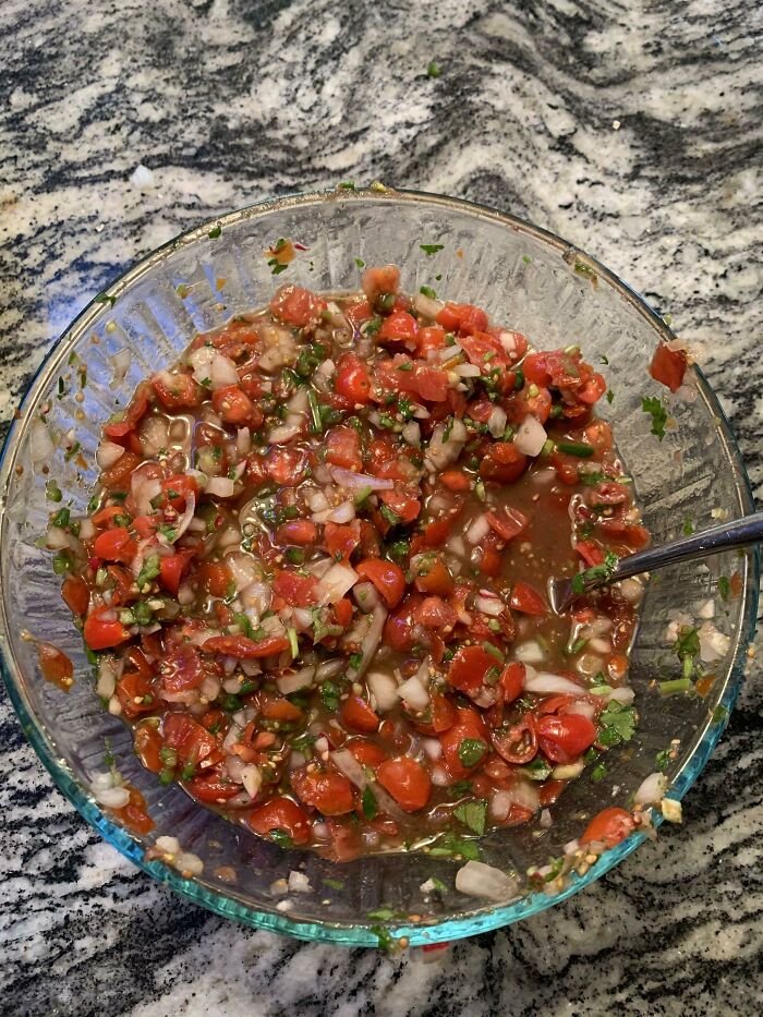 Everyone Is Obsessed With My Salsa, I Don’t Make It Any Different But My Secret Is That I Add A Few Splashes Of White Wine Vinegar 🤫 Brings Out Tons Of Flavor!