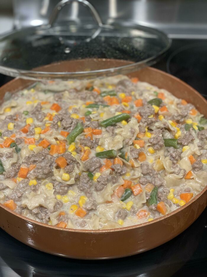 Combine Hamburger Helper And Mixed Veggies For A Cheap, Quick, And Surprisingly Delicious Meal. I Call It Poverty Helper