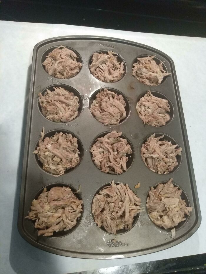 For Easy Portioning, I Freeze My Leftover Shredded Pork In A Muffin Tin. Once They Hold Their Shape I Move Them To A Gallon Freezer Bag. (Holds Approx 20) Takes Less Than A Minute To Fully Heat Up In The Microwave!