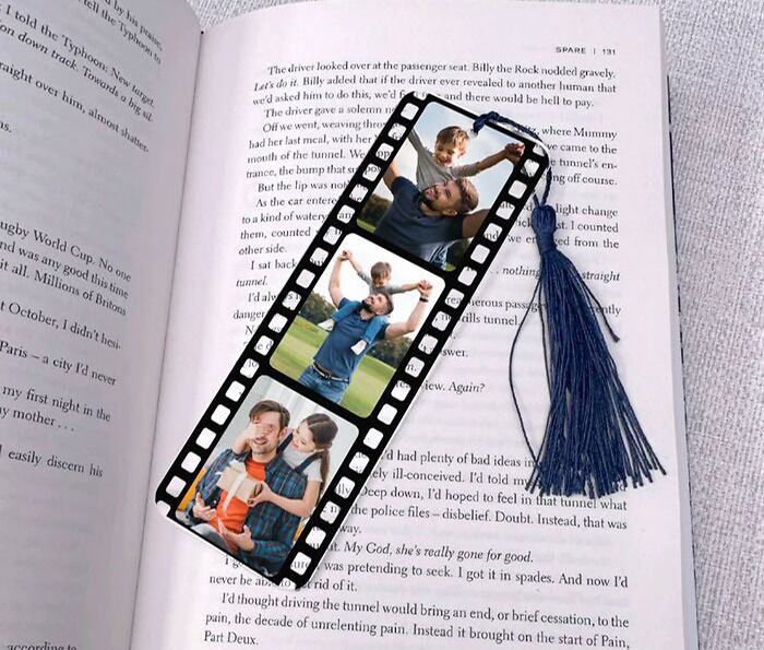 Personalized Photo Bookmark: A thoughtful and durable gift for avid readers, perfect for making every read a treasured journey.