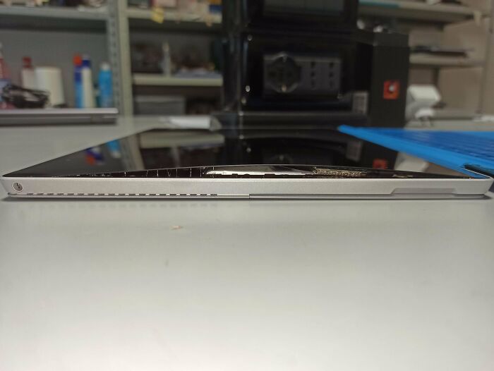 Surface Pro 1724 From 2015, "Poor Build Quality, Never Buying Again Microsoft Product"