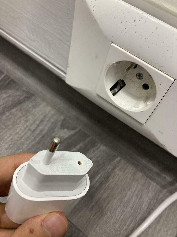 Very High Quality Apple Charger