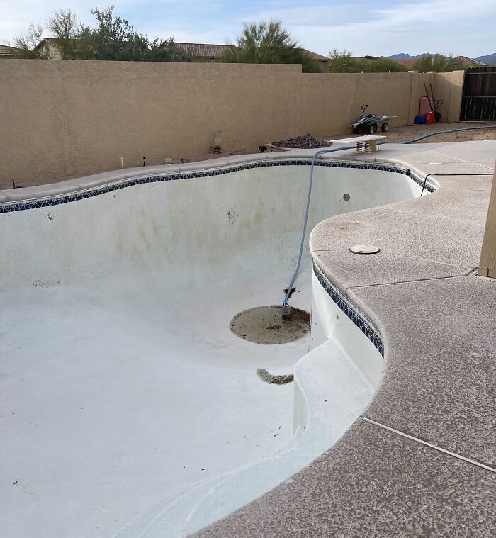While My Family With Young Kids Were Staying At This Airbnb, An Old Man Walked Into The Backyard And Started Draining The Pool