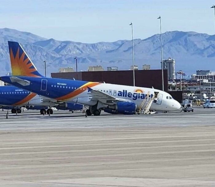 Looks Like A Nose Gear Collapse At Las Today