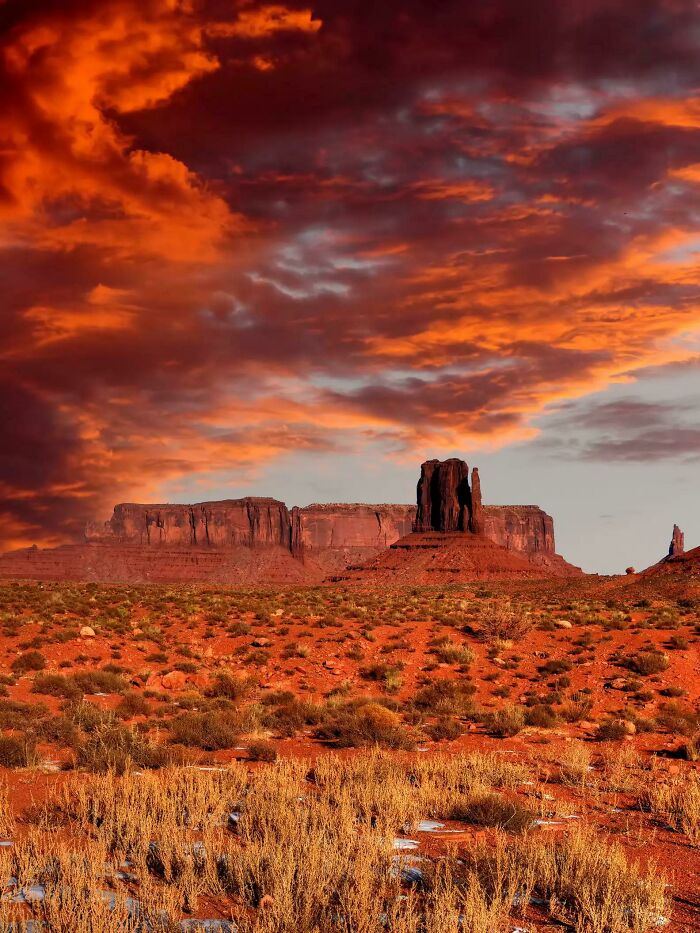 Monument Valley, Arizona By Paul B. Moore