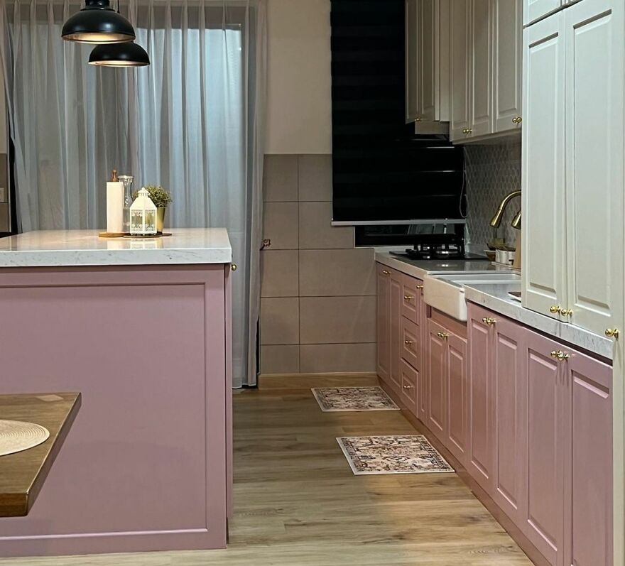Pink and white cabinets in the kitchen