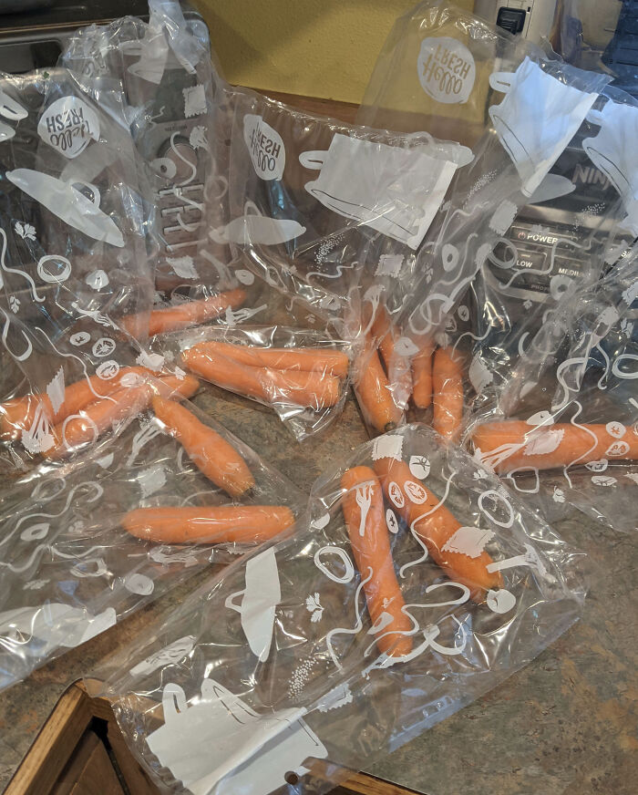 Hello Fresh Sent My Carrots For One Meal In 8 Separately Sealed Plastic Bags