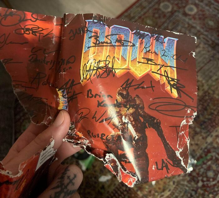 My Dog Ate All Of My Games Yesterday While I Was Gone. Including My Copy Of Doom Signed By The Entire Development Team
