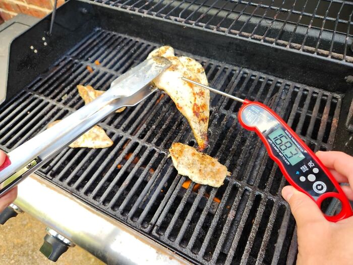 Heat Things Up With The Instant Read Meat Thermometer – Fast, Accurate And Waterproof, So You Don't Get Burned At The Grill!