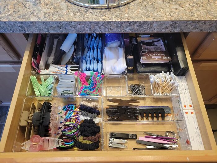 Get Cleared For Takeoff On Tidiness With Clear Plastic Drawer Organizers - Seeing Is Believing (And Finding Your Stuff)