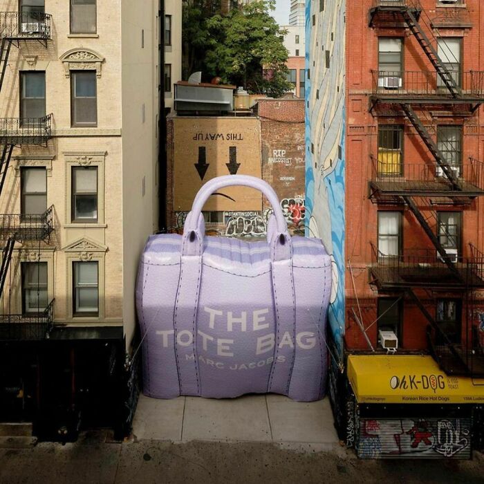 Marc Jacobs - Tote Bag Tote Bag Pop-Up Installation, 159 Ludlow St In New York City