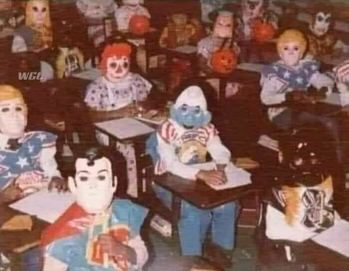 This Classroom Celebrating Halloween In The '80s