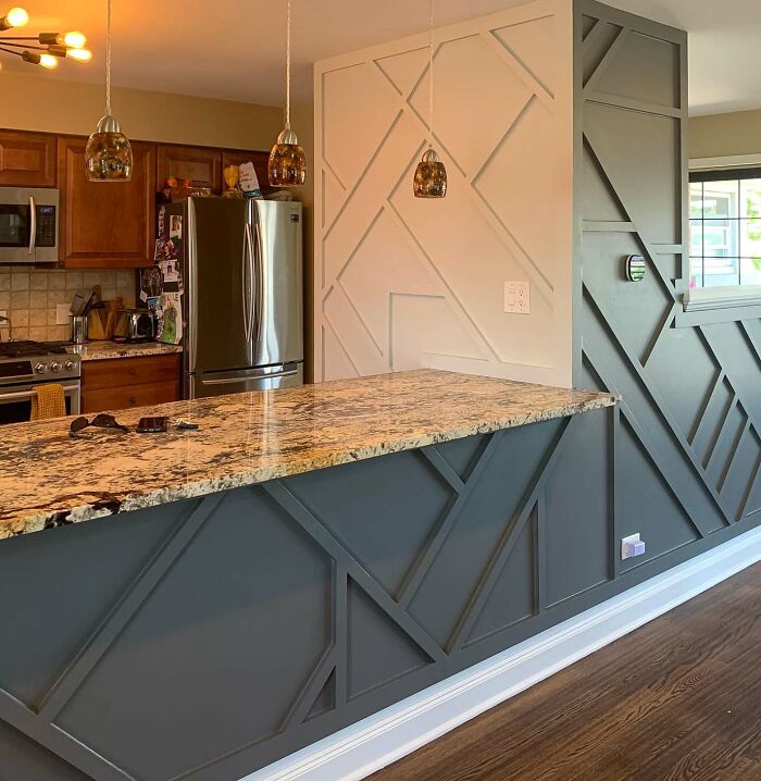 Kitchen with geometric abstract wainscoting