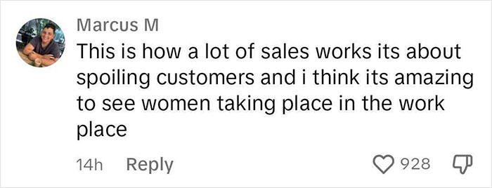 “This Is How Sales Work”: People Praise Woman Who Takes Clients To The Nail Salon For Business “This Is How Sales Work”: People Praise Woman Who Takes Clients To The Nail Salon For Business
