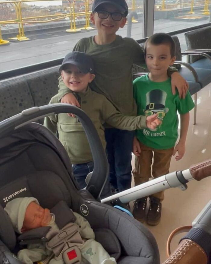 This Family From Boston Shares What It’s Like To Live With A Rare Bear-Like Guardian Dog This Family From Boston Shares What It’s Like To Live With A Rare Bear-Like Guardian Dog