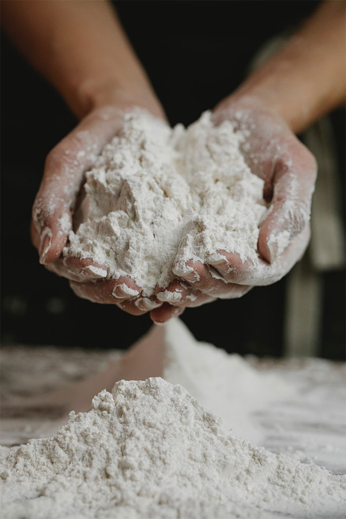 “Eating Raw Flour”: 40 Dangerous Things That Most Perceive To Be Safe
