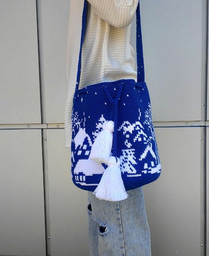 We Crocheted Bags With A Winter Landscape