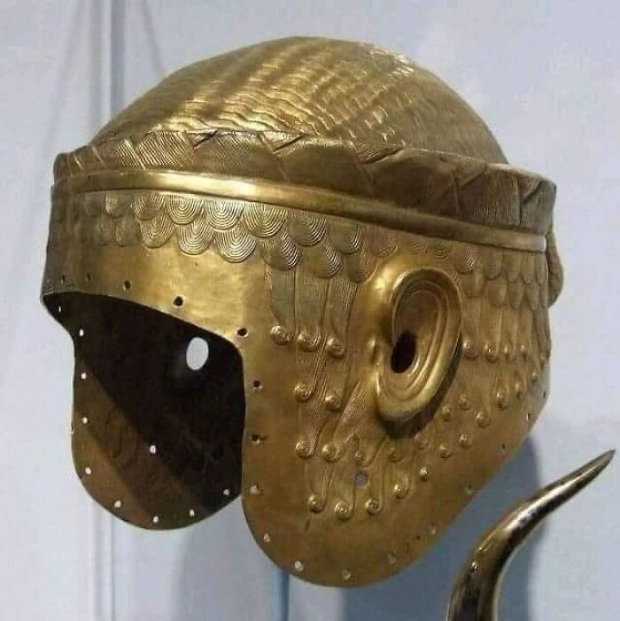 A Golden War Helmet Belonging To The Sumerian King Miscalamduk, Dating Back To 2600 Bc, Was Found In The Royal Tomb In The City Of Ur In Southern Iraq