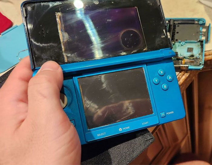 My 3-Year-Old Son Decided To Microwave Our 3DS