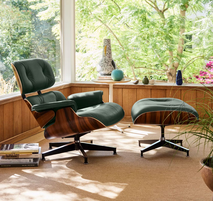 “She Was Ugly Crying”: Woman Wants To Get Her $4,500 Wedding Gift Back After Friend’s Breakup “She Was Ugly Crying”: Woman Wants To Get Her $4,500 Wedding Gift Back After Friend’s Breakup