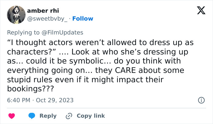 “She’s Treading A Thin Line”: Margot Robbie Is Slammed For Her “Strikebreaking” Halloween Costume “She’s Treading A Thin Line”: Margot Robbie Is Slammed For Her “Strikebreaking” Halloween Costume