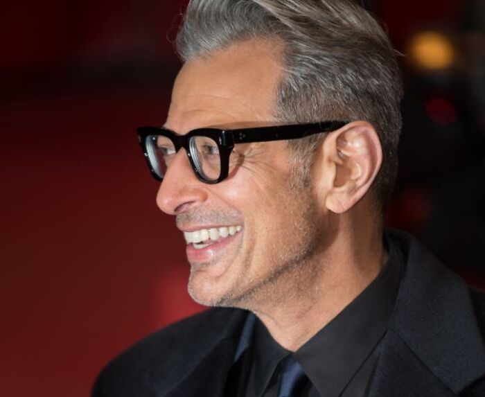 30 Celebrity “Side Skills” That Could Make Them Famous In Those Specific Areas, Too